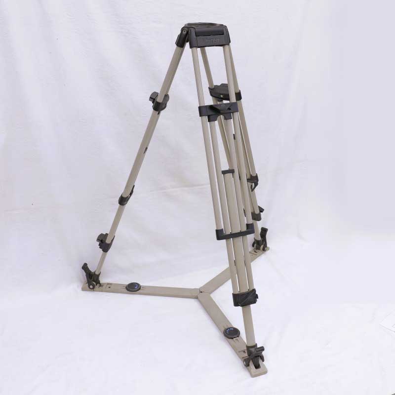 【3392-3 現状渡し 中古品】 Vinten 100mm径 アルミ3段三脚 トグルクランプタイプ（フロアスプレッダー付）